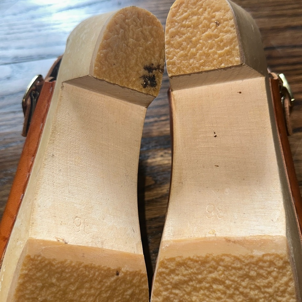 Classic Bryr Suzie Whisky Leather Clogs low heel 36 6.5 As is - Picture 9 of 11